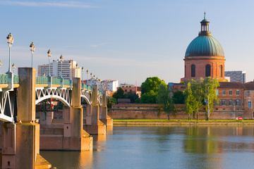 Location totem vidéos à Toulouse avec Screen-Events